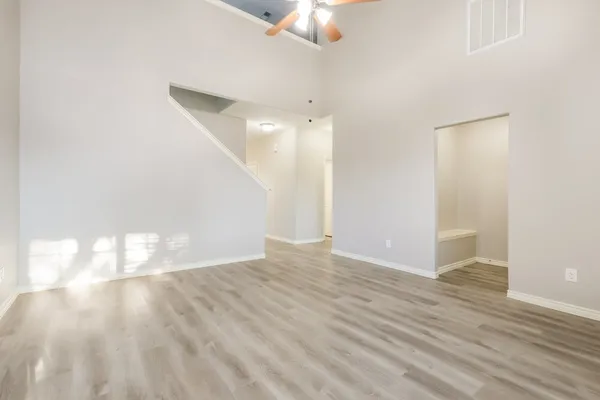 $1,970 | 10110 Berrybriar Lane, Tomball, TX 77375