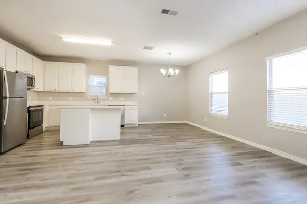 $1,970 | 10110 Berrybriar Lane, Tomball, TX 77375