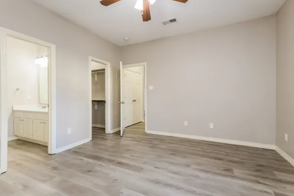 $1,970 | 10110 Berrybriar Lane, Tomball, TX 77375