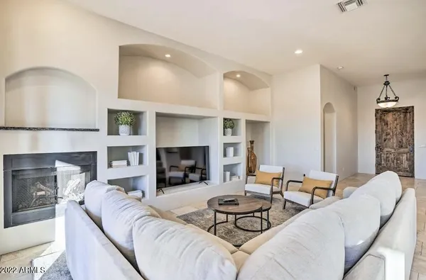 $5,000 | 13639 East Hedgehog Place, Scottsdale, AZ 85262