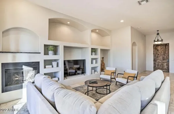 $5,000 | 13639 East Hedgehog Place, Scottsdale, AZ 85262