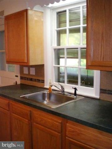 2794 Croyden Road Harrisburg, PA 17104 - Photo 4 of 9 Gallery Image 4