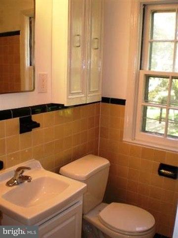 2794 Croyden Road Harrisburg, PA 17104 - Photo 5 of 9 Gallery Image 5