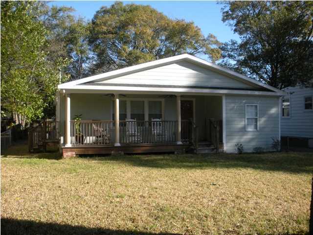 2046 Medway Road Charleston, SC 29412 - Photo 1 of 12 Primary Photo