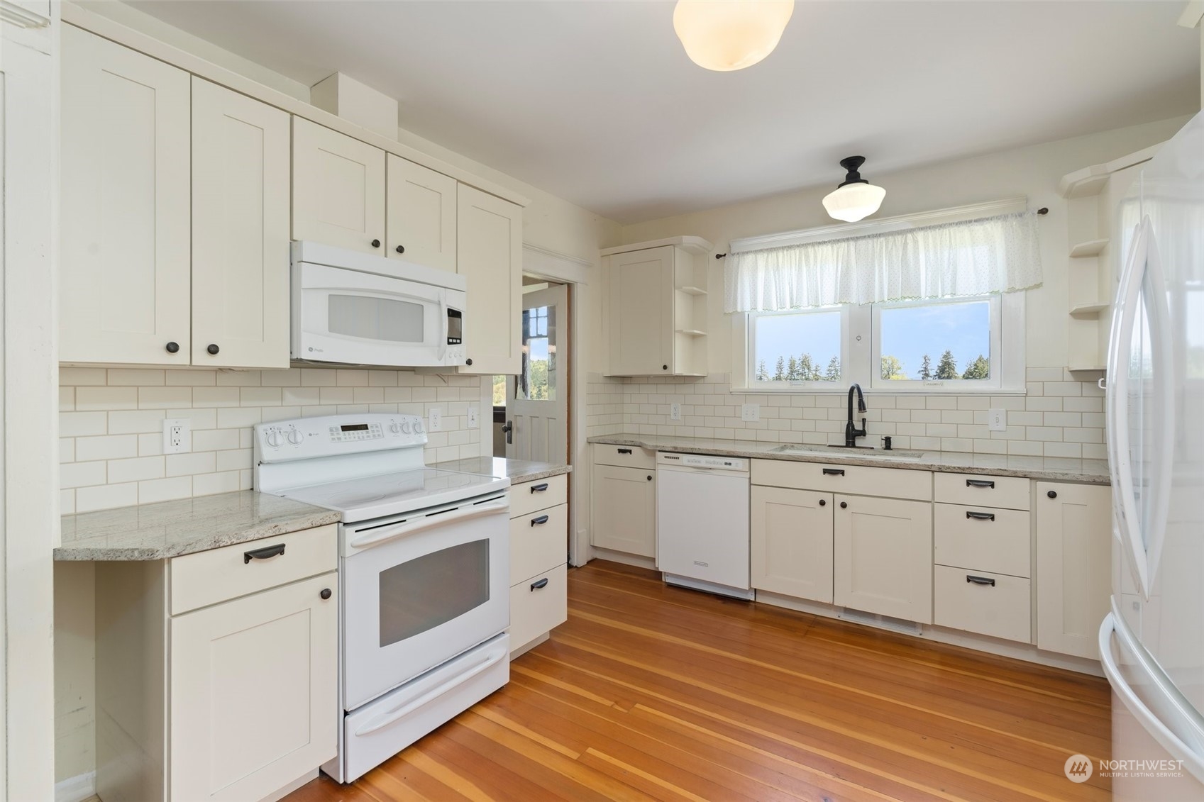 4088 Cooks Hill Road Centralia, WA 98531 - Photo 23 of 39 Gallery Image 23