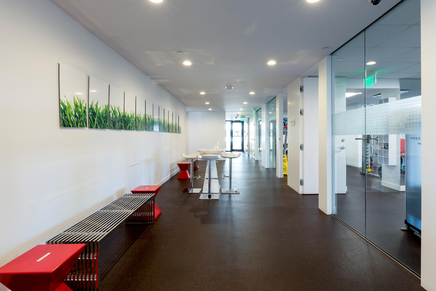 525 South Flagler Drive, Unit 6B West Palm Beach, FL 33401 - Photo 5 of 18 a lobby with furniture and wooden floor