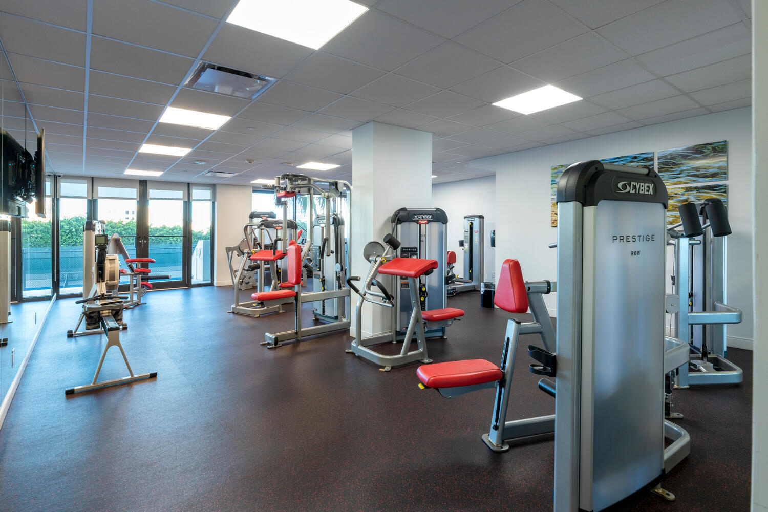 525 South Flagler Drive, Unit 6B West Palm Beach, FL 33401 - Photo 6 of 18 a view of a room with gym equipment
