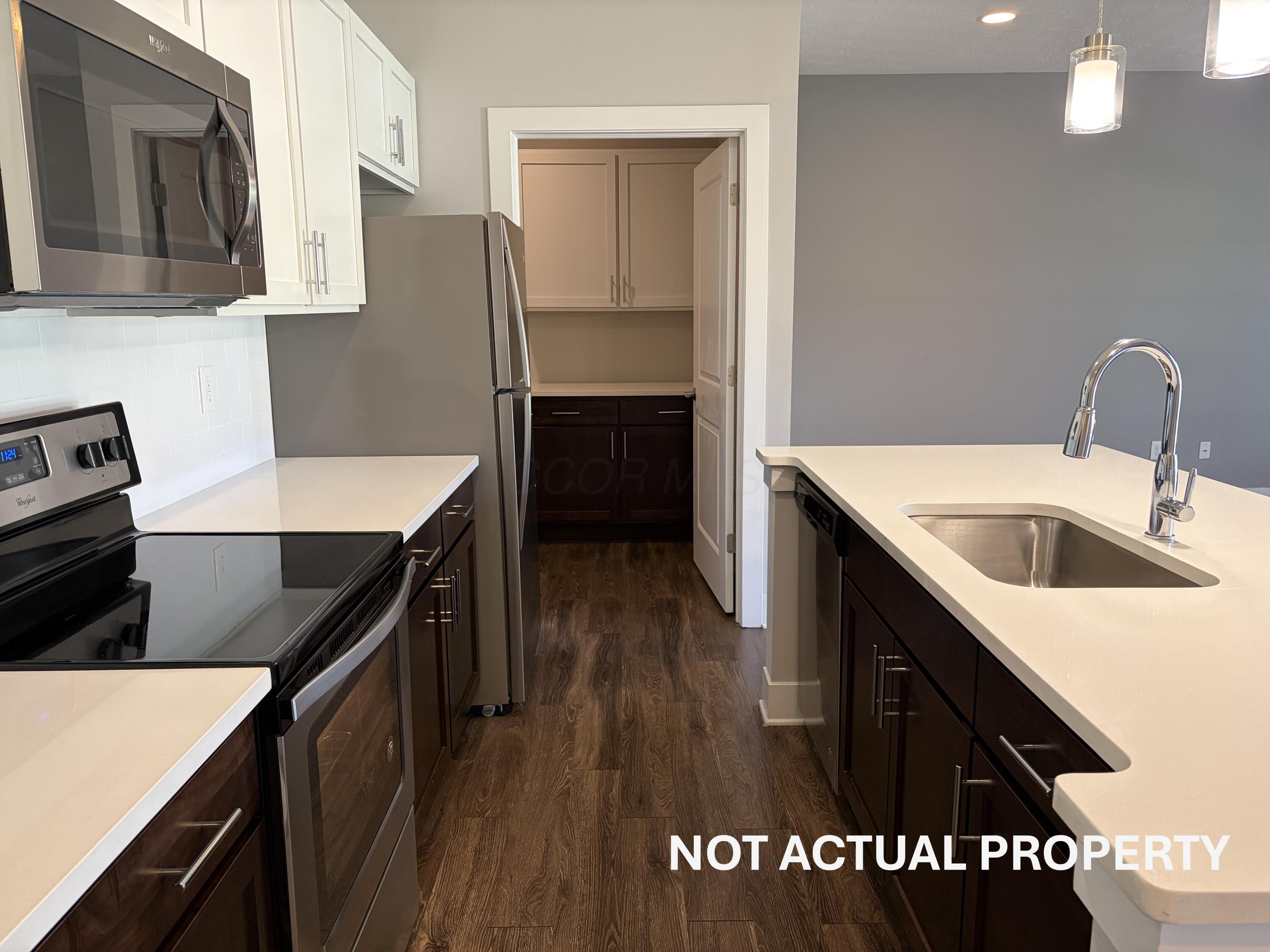 6761 Rolfe Avenue New Albany, OH 43054 - Photo 13 of 32 Kitchen