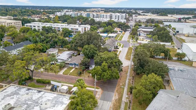 $1,700 | 96 West Esther Street, Orlando, FL 32806