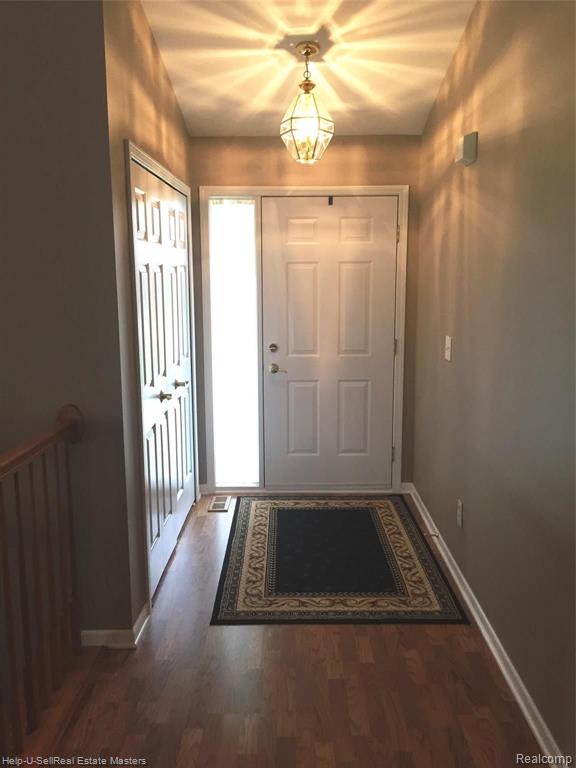 28347 Gamble Road Chesterfield, MI 48047 - Photo 3 of 25