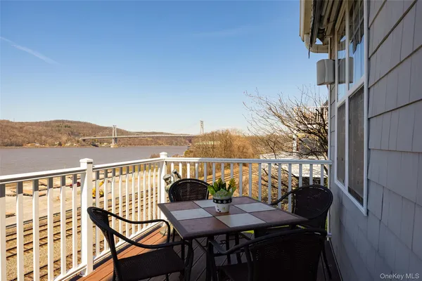 $849,500 | 114 Hudson Pointe Drive, Poughkeepsie, NY 12601