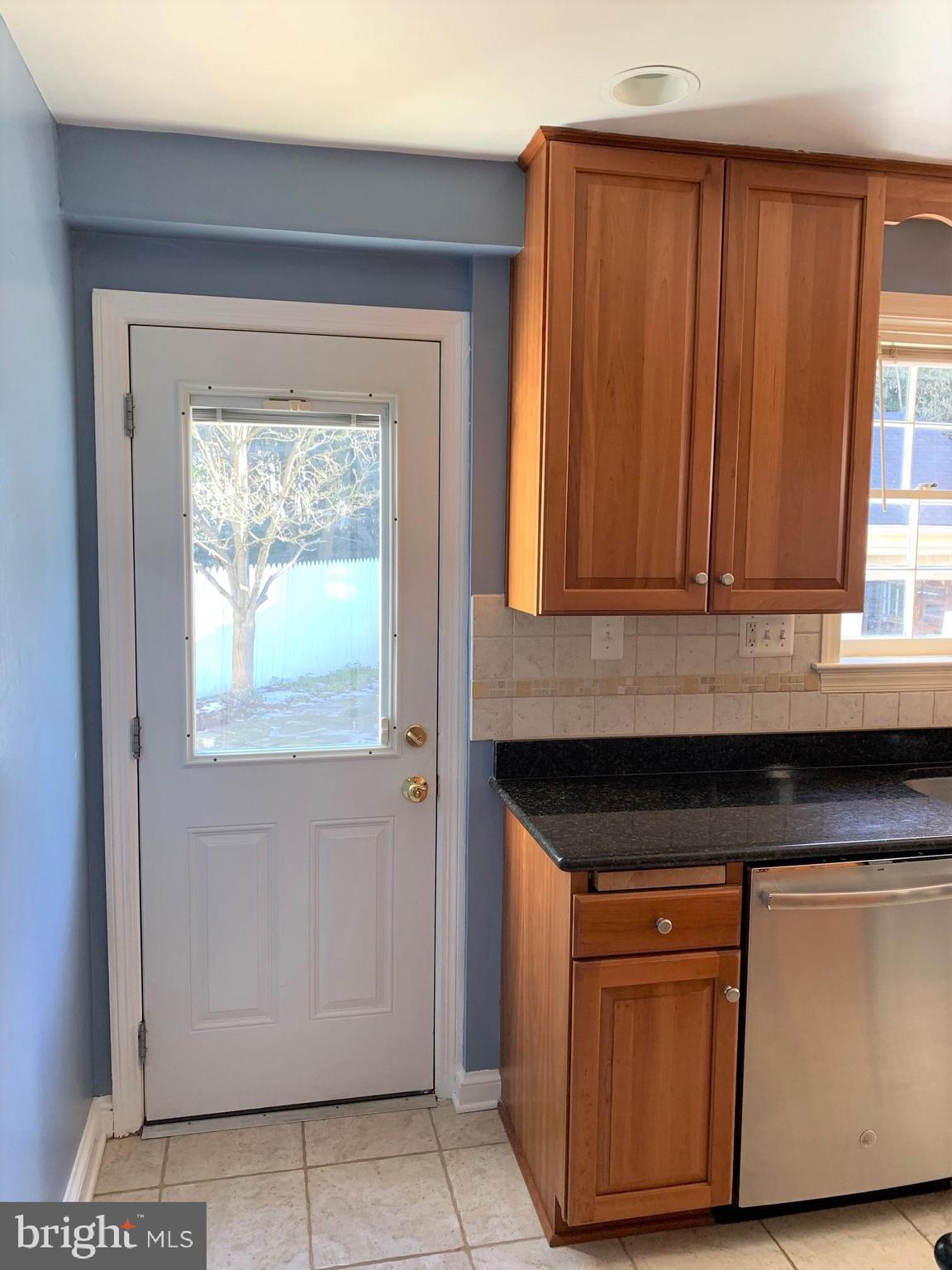 7807 Glenbrook Road Bethesda, MD 20814 - Photo 11 of 25