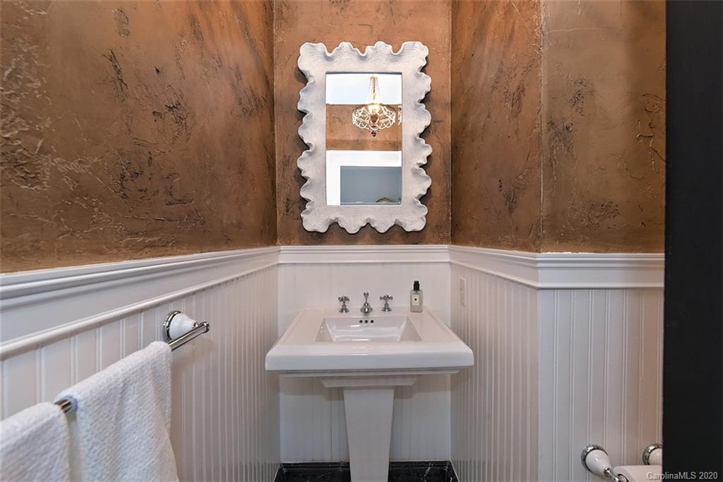 2138 Sharon Road Charlotte, NC 28207 - Photo 22 of 46 Gallery Image 22