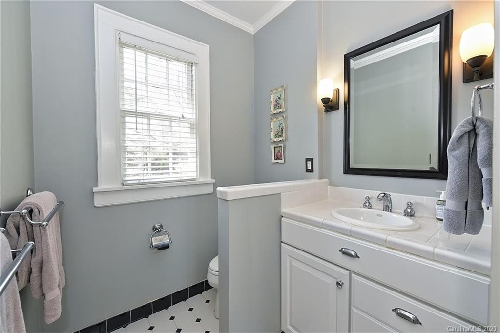 2138 Sharon Road Charlotte, NC 28207 - Photo 31 of 46 Gallery Image 31
