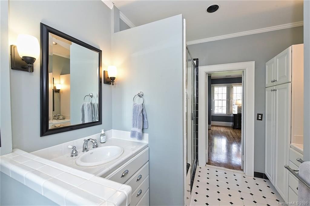 2138 Sharon Road Charlotte, NC 28207 - Photo 32 of 46 Gallery Image 32