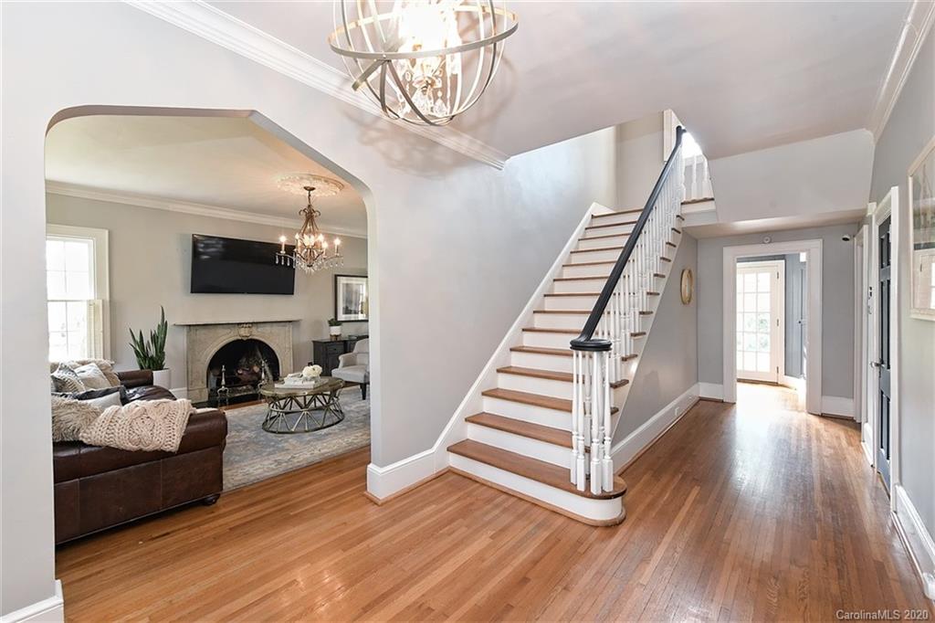 2138 Sharon Road Charlotte, NC 28207 - Photo 5 of 46 Gallery Image 5