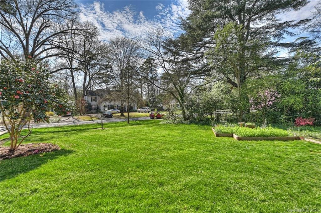 2138 Sharon Road Charlotte, NC 28207 - Photo 45 of 46 Gallery Image 45