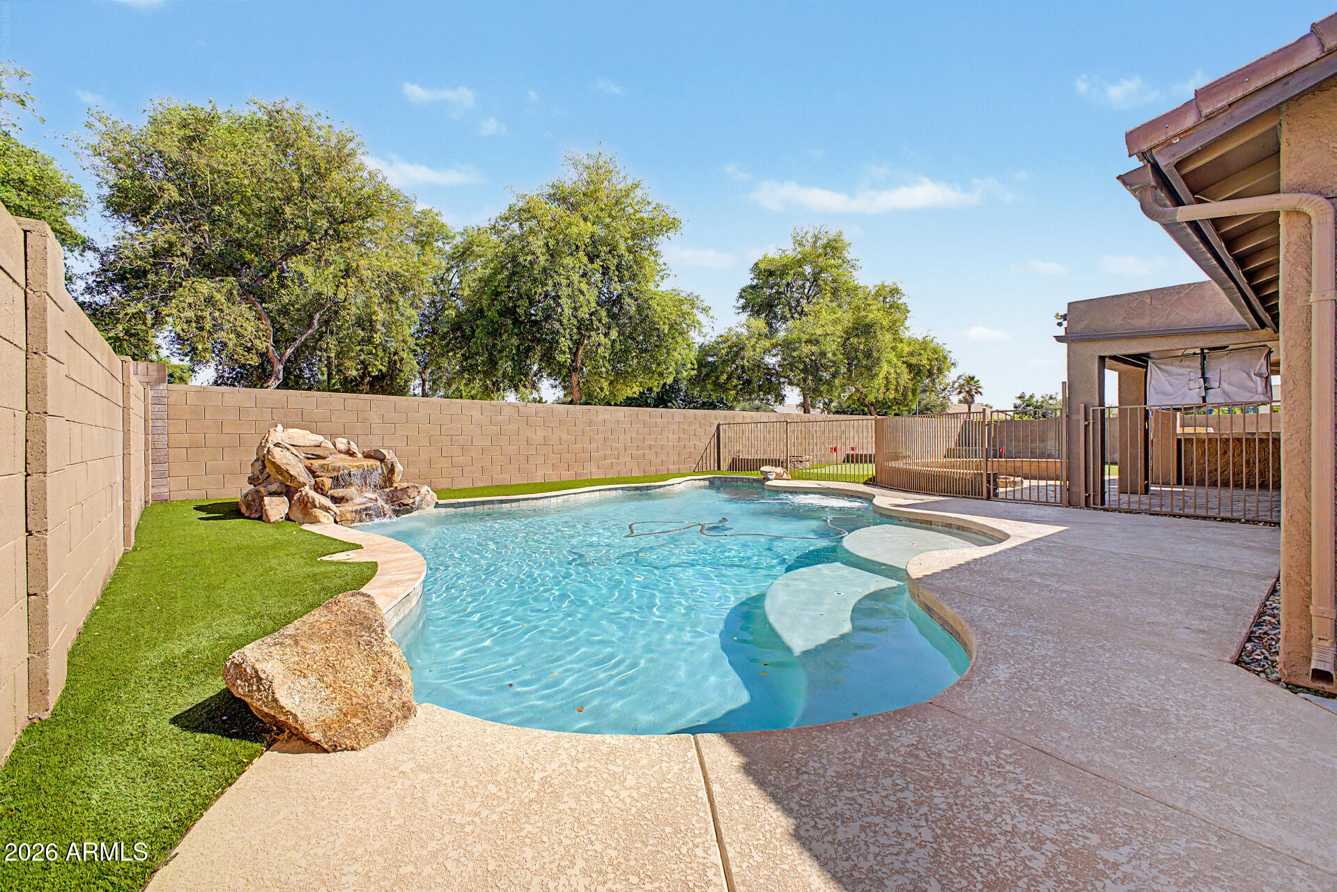3797 East Diamond Road Gilbert, AZ 85297 - Photo 35 of 50