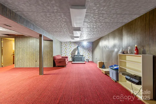 $475,000 | 109 Rusty Lane, Hendersonville, NC 28791