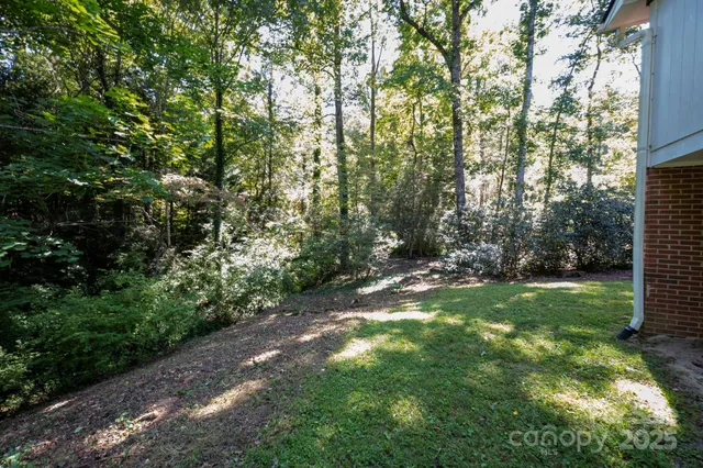 $475,000 | 109 Rusty Lane, Hendersonville, NC 28791