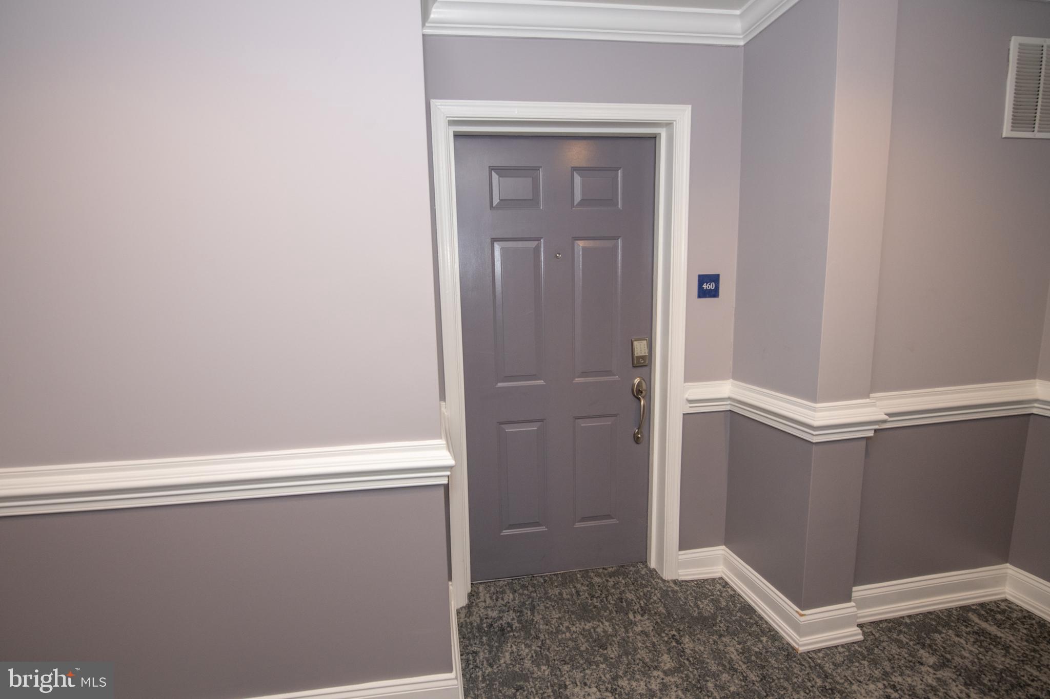 460 Carson Terrace Huntingdon Valley, PA 19006 - Photo 2 of 36 Condo Entrance