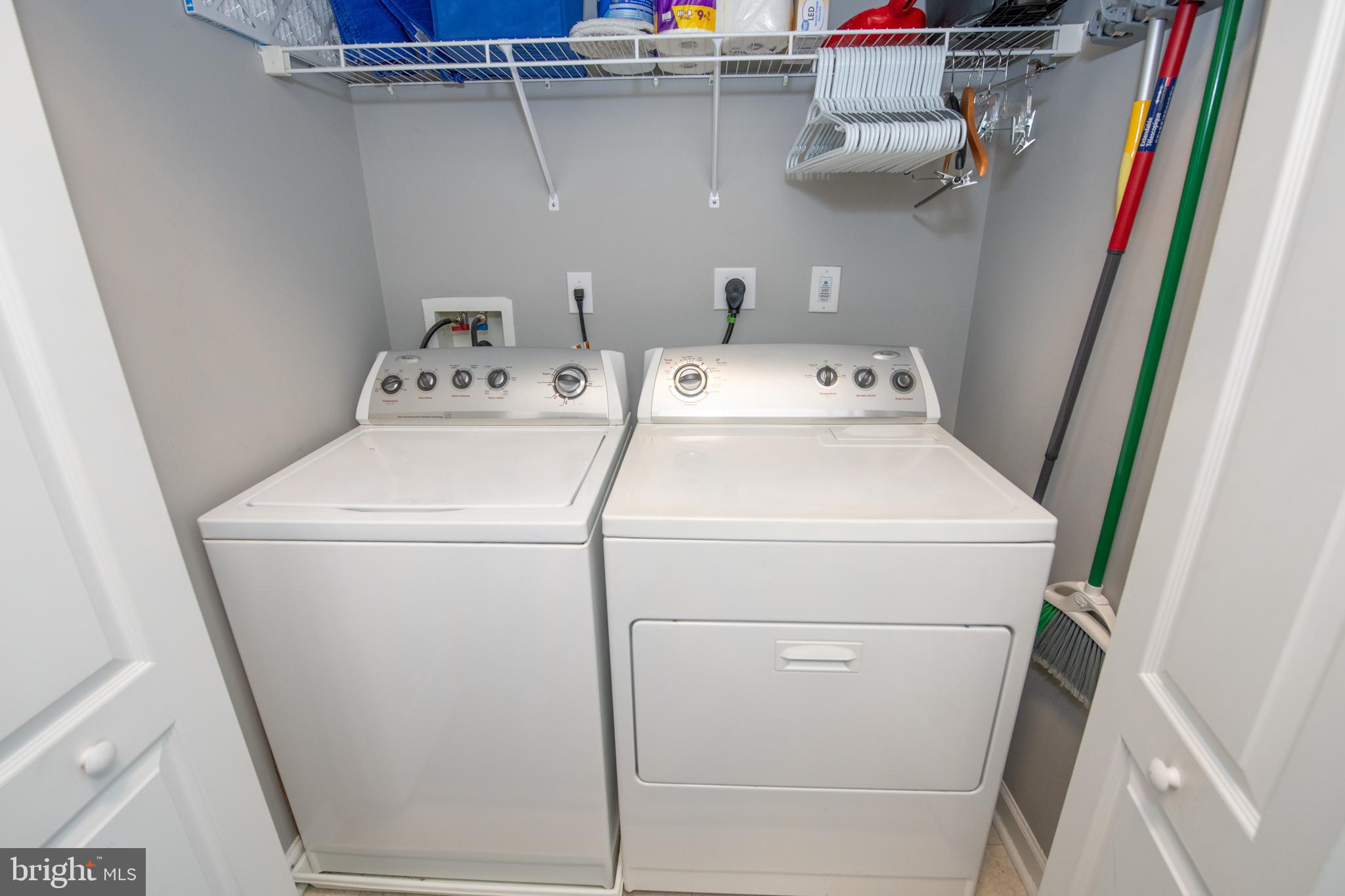 460 Carson Terrace Huntingdon Valley, PA 19006 - Photo 25 of 36 Laundry