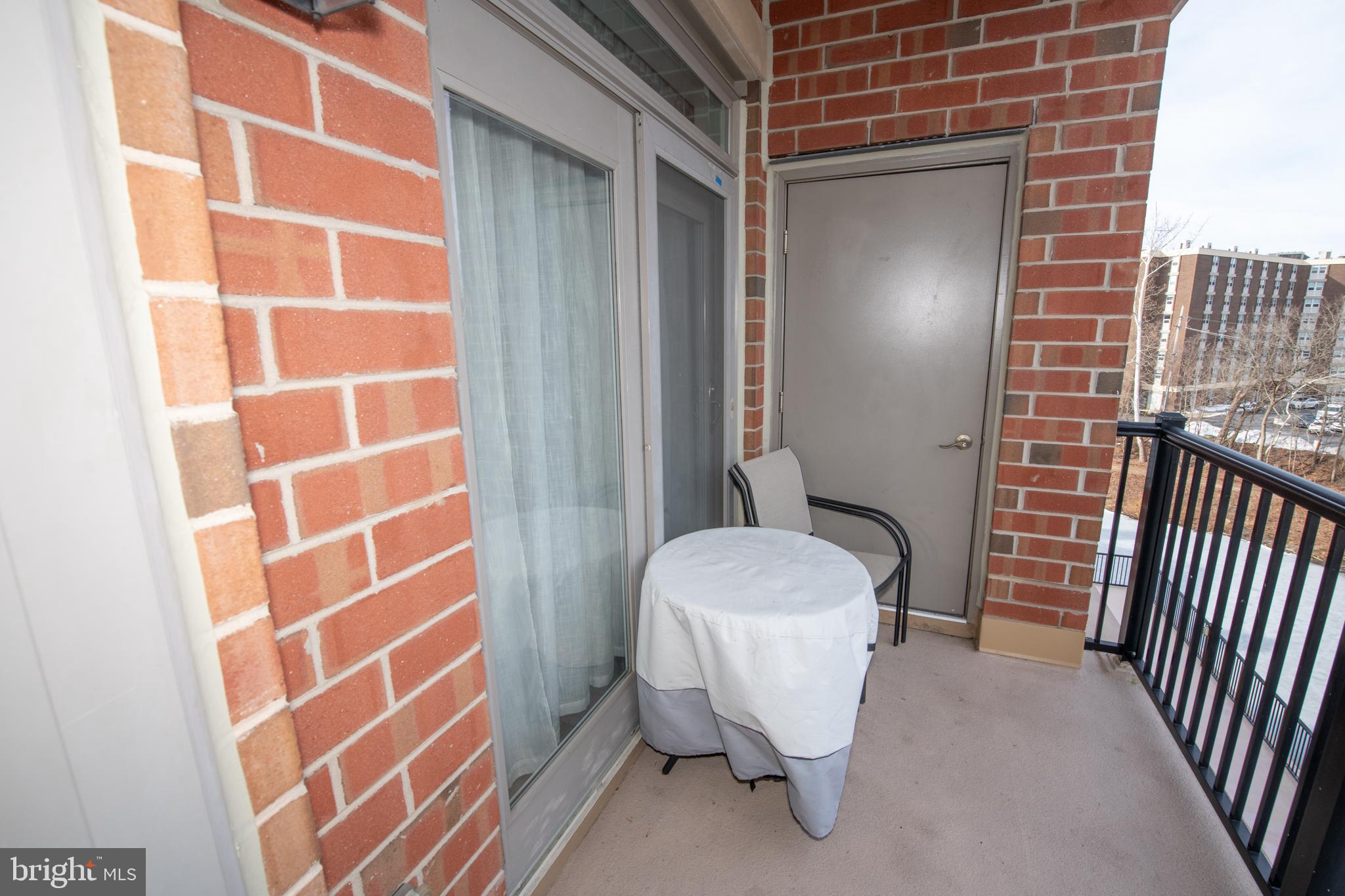 460 Carson Terrace Huntingdon Valley, PA 19006 - Photo 26 of 36 Balcony