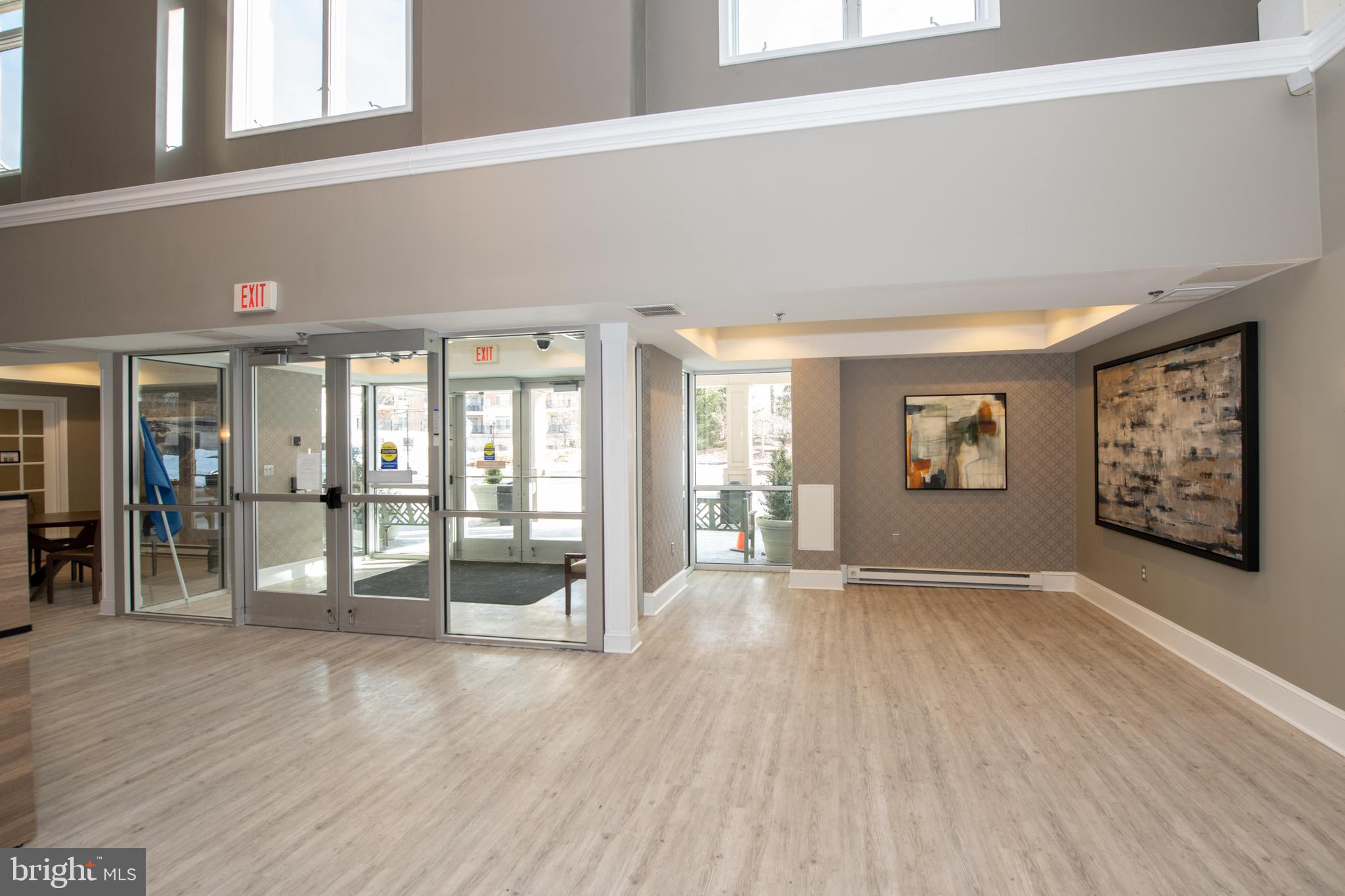 460 Carson Terrace Huntingdon Valley, PA 19006 - Photo 28 of 36 Building Lobby