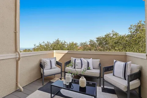 $1,798,000 | 10 Mayflower Lane, San Carlos, CA 94070