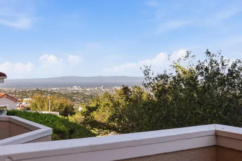 $1,798,000 | 10 Mayflower Lane, San Carlos, CA 94070