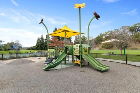 $1,798,000 | 10 Mayflower Lane, San Carlos, CA 94070