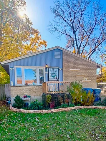 $147,000 | 106 West 157th Street, Harvey, IL 60426