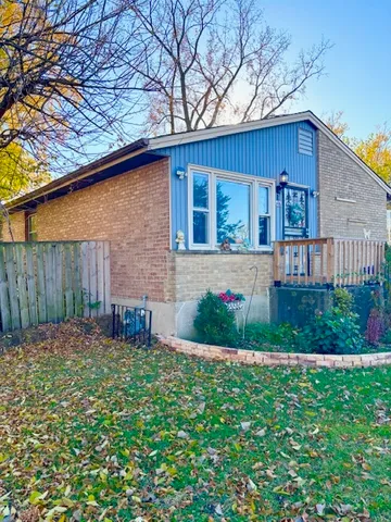 $147,000 | 106 West 157th Street, Harvey, IL 60426
