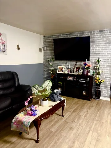 $147,000 | 106 West 157th Street, Harvey, IL 60426