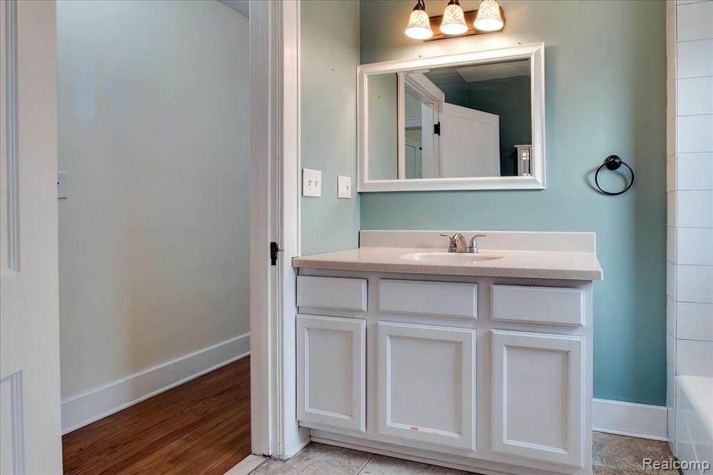 317 Wilcox Street Rochester, MI 48307 - Photo 14 of 29