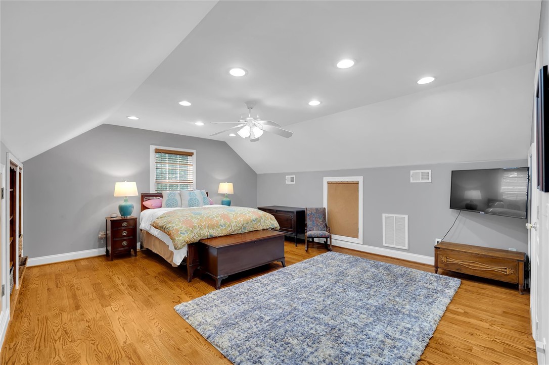 140 Parkside Drive Anderson, SC 29621 - Photo 31 of 45 Extra Large Bonus Room with Half Bath