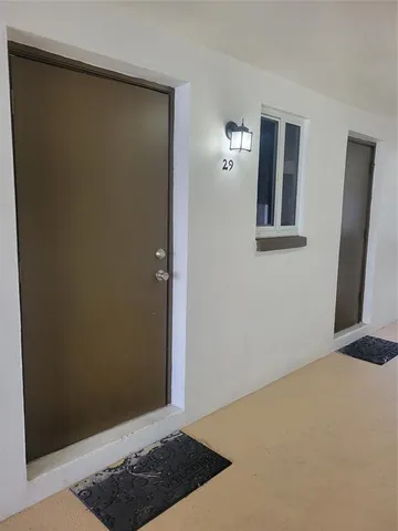 $2,175 | 600 South Luna Court, Unit 29, Hollywood, FL 33021