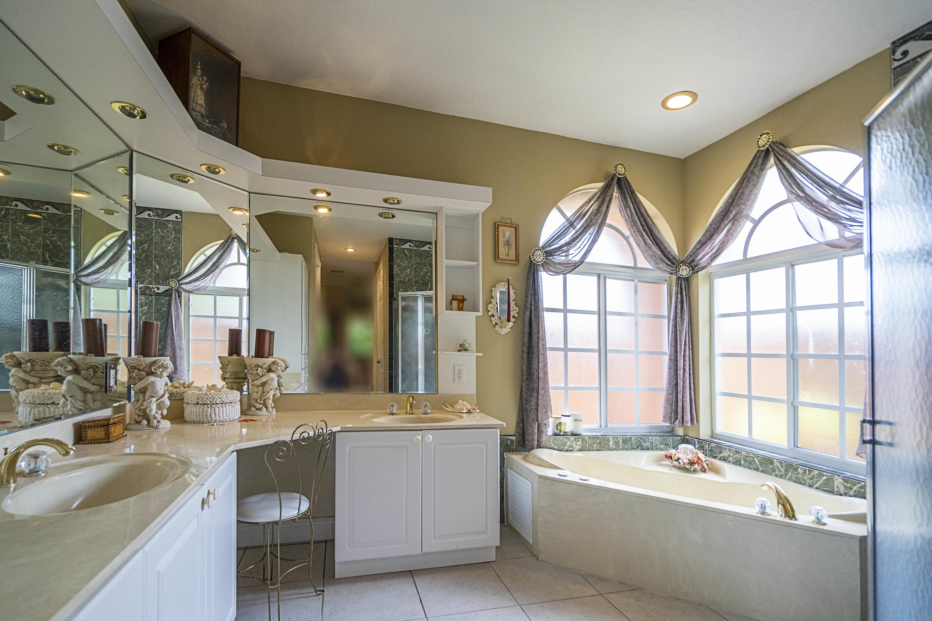 5311 Southwest 195th Terrace Southwest Ranches, FL 33332 - Photo 19 of 38 Master Bath