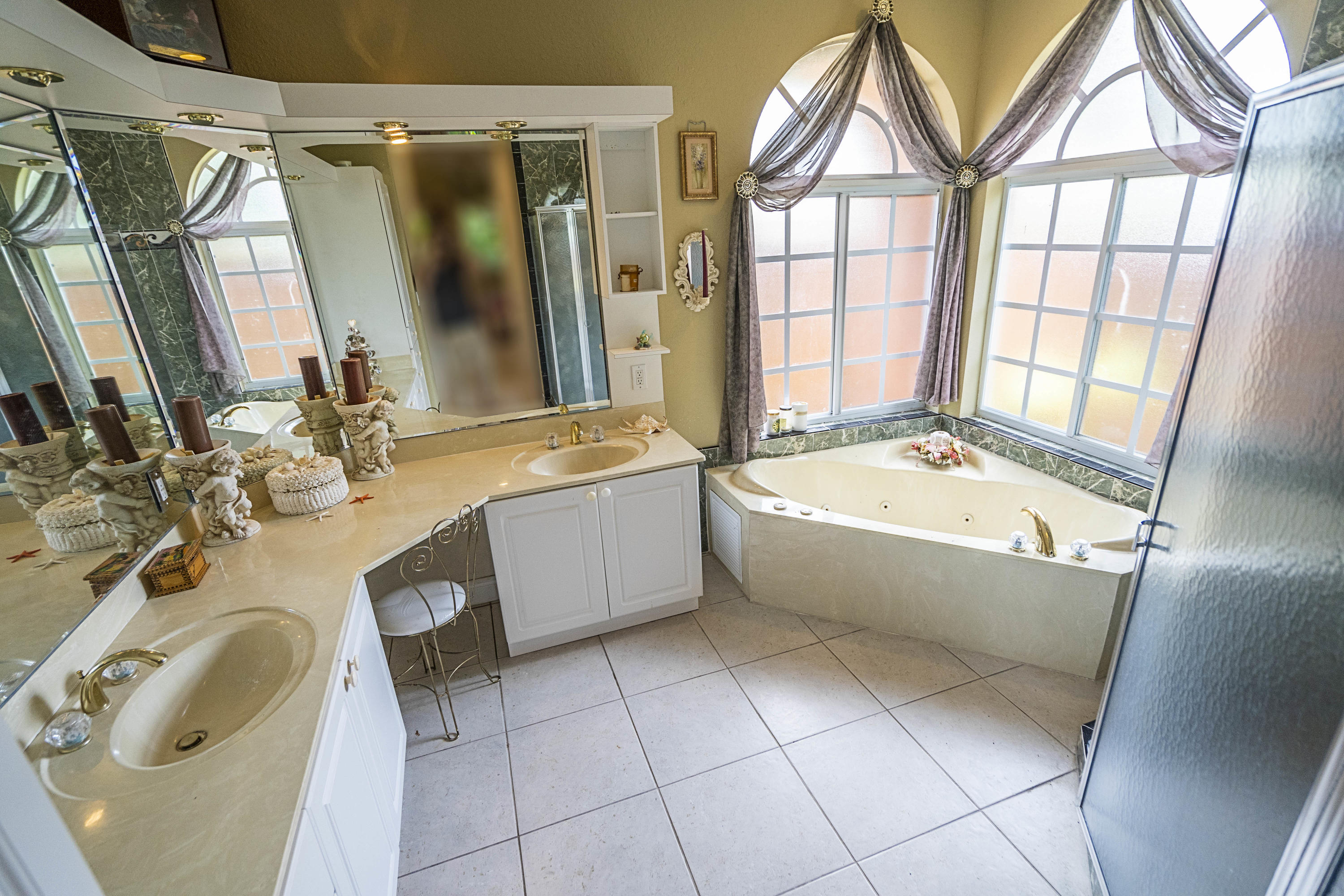 5311 Southwest 195th Terrace Southwest Ranches, FL 33332 - Photo 20 of 38 Master Bath