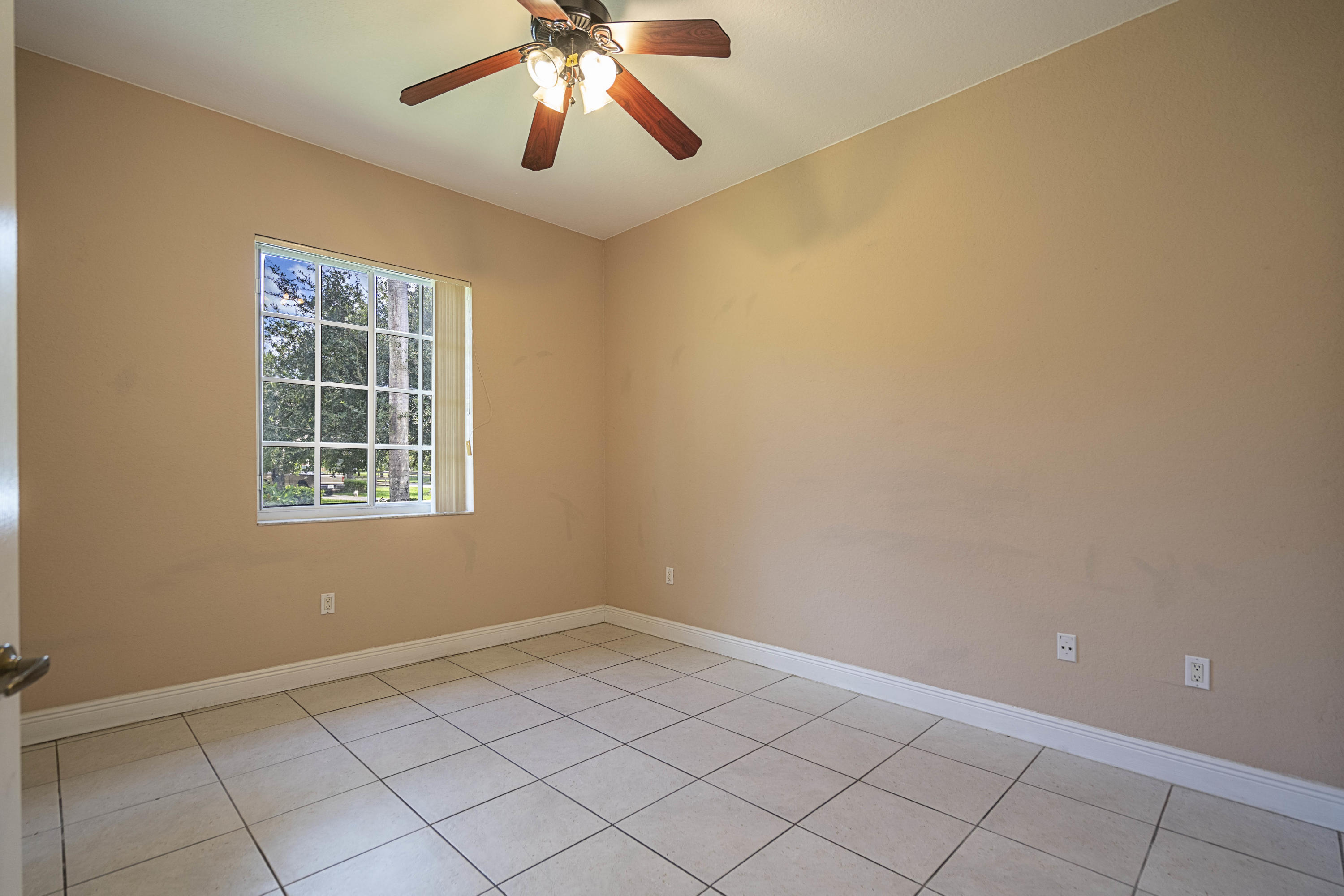 5311 Southwest 195th Terrace Southwest Ranches, FL 33332 - Photo 23 of 38 Bedroom #2