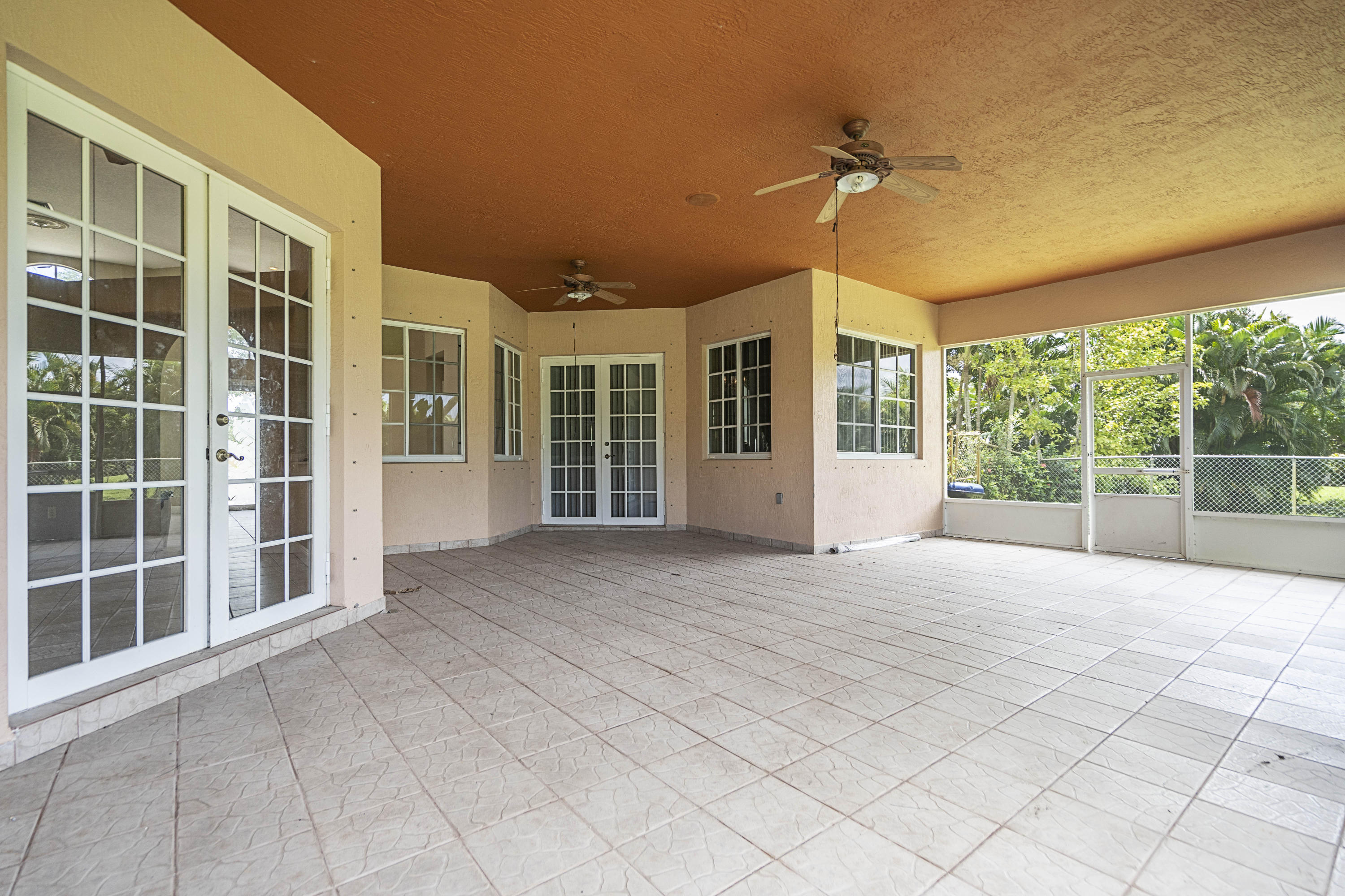 5311 Southwest 195th Terrace Southwest Ranches, FL 33332 - Photo 32 of 38 Patio