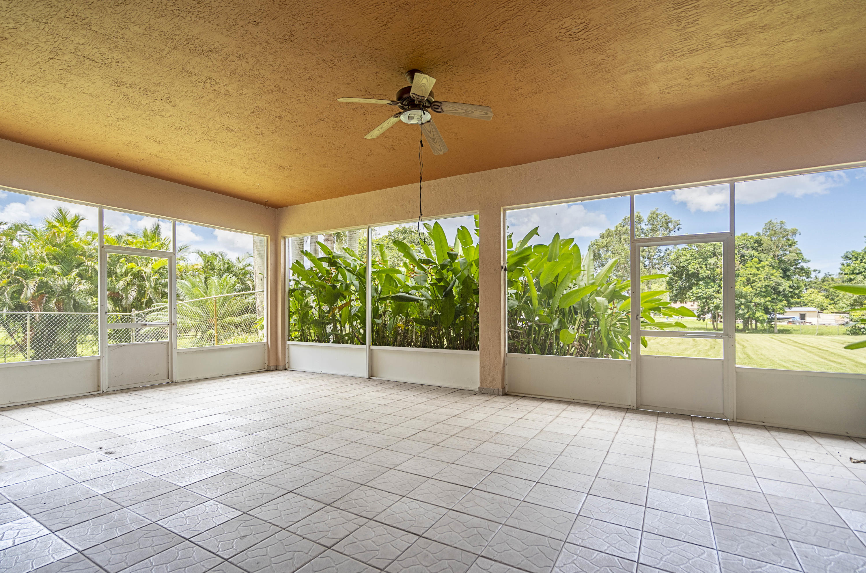 5311 Southwest 195th Terrace Southwest Ranches, FL 33332 - Photo 33 of 38 Patio