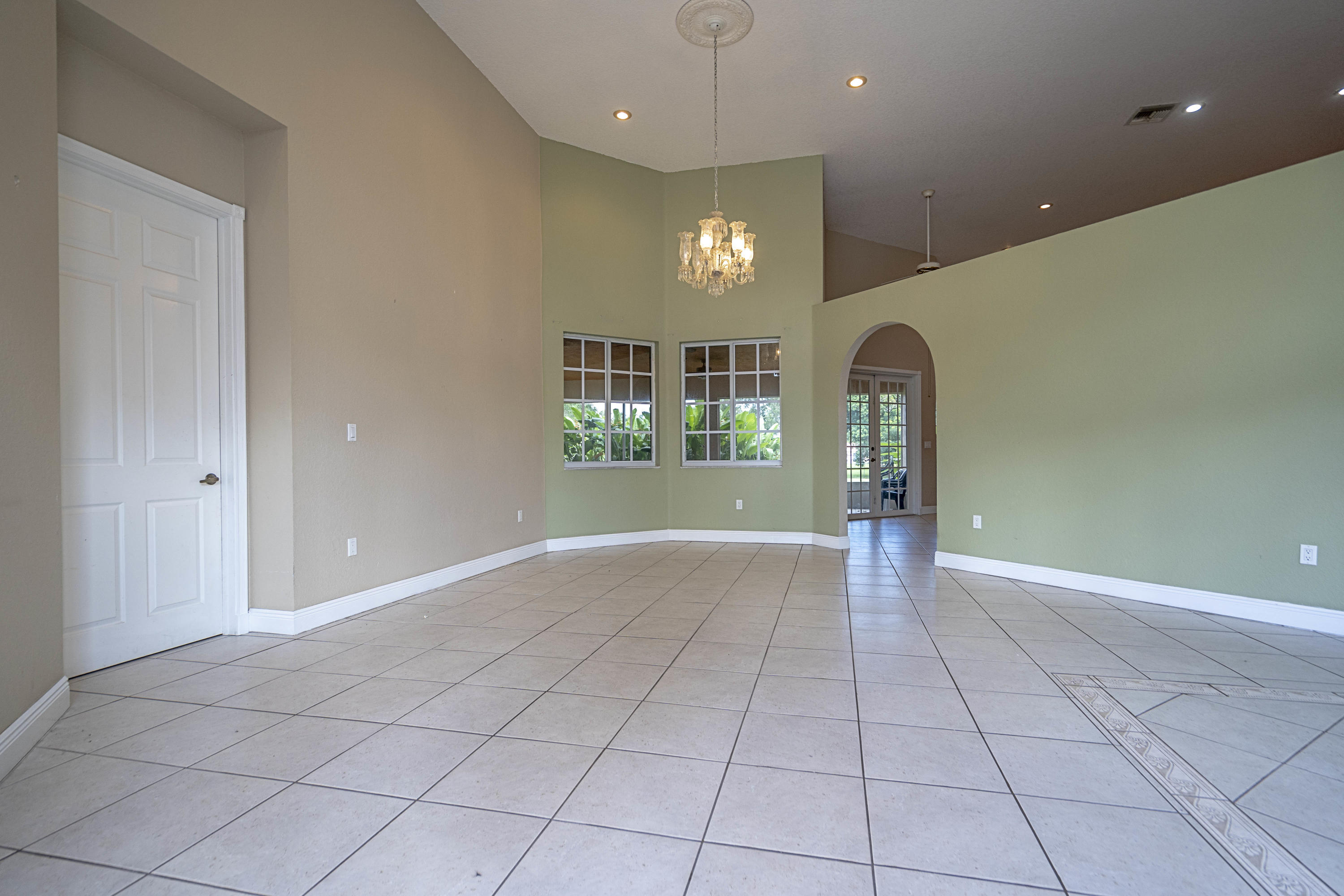 5311 Southwest 195th Terrace Southwest Ranches, FL 33332 - Photo 7 of 38 Living Room