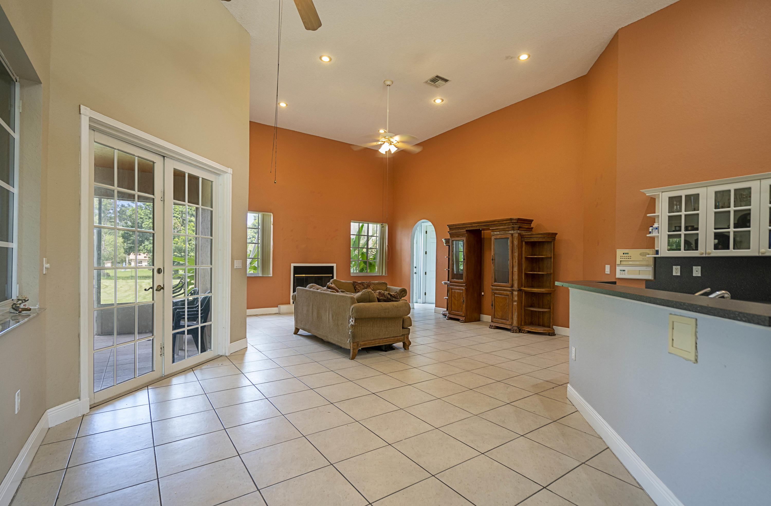 5311 Southwest 195th Terrace Southwest Ranches, FL 33332 - Photo 10 of 38 Florida Room