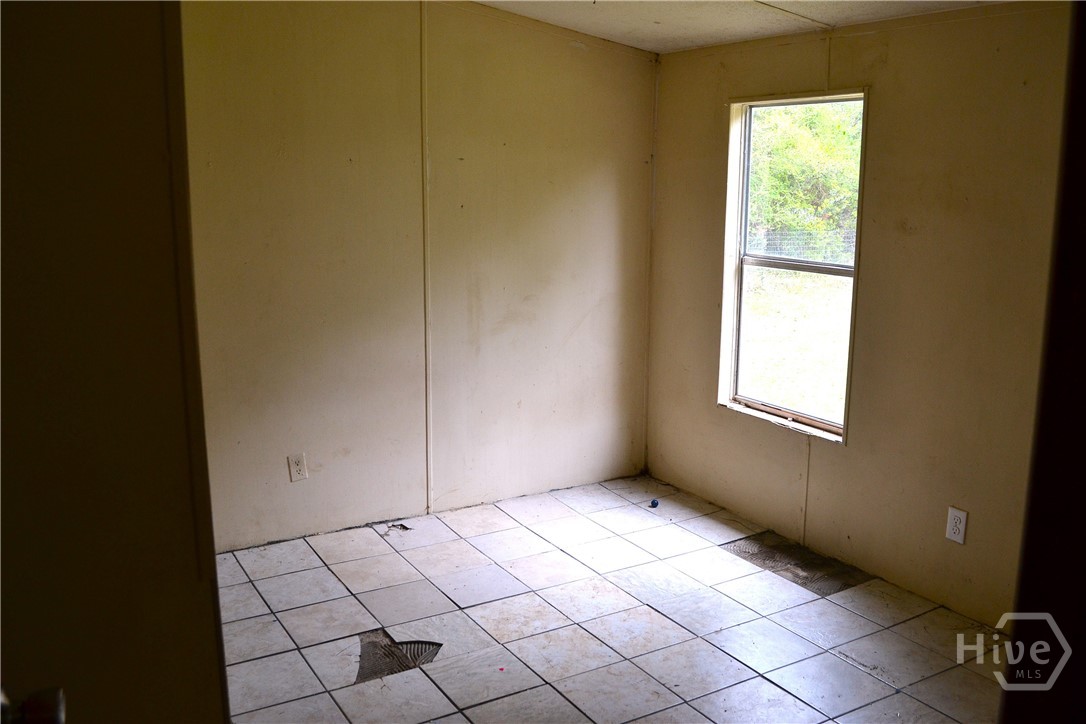 343 Whitaker Road Clyo, GA 31303 - Photo 15 of 16 Bedroom 1