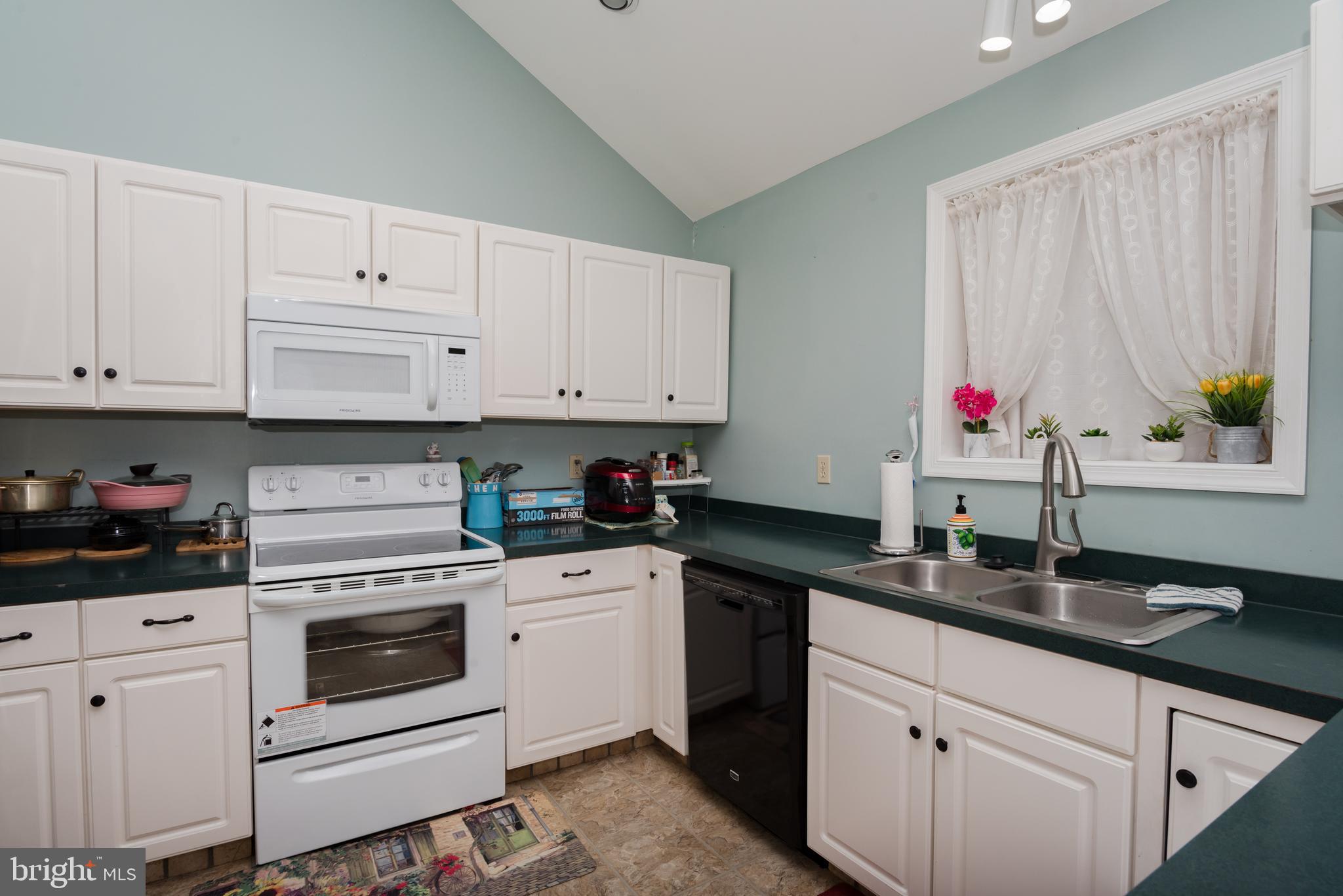 21 Gloucester Road Ocean Pines, MD 21811 - Photo 9 of 54 Gallery Image 9
