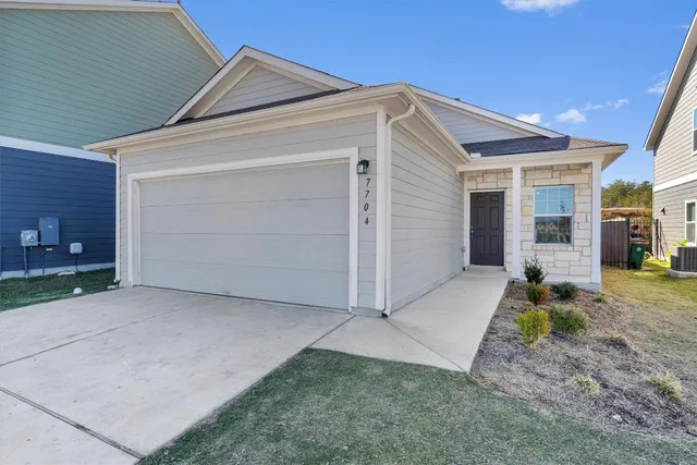 $2,000 | 7704 Poppy Petal Drive, Del Valle, TX 78617