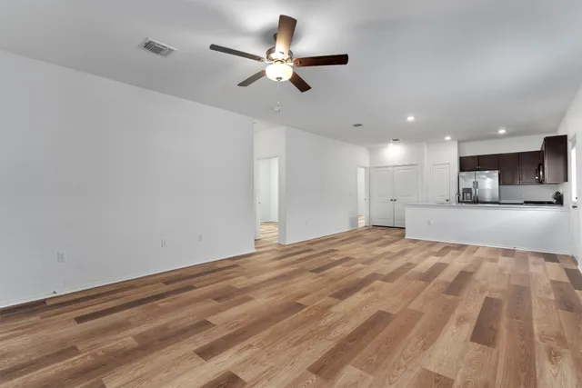 $2,000 | 7704 Poppy Petal Drive, Del Valle, TX 78617