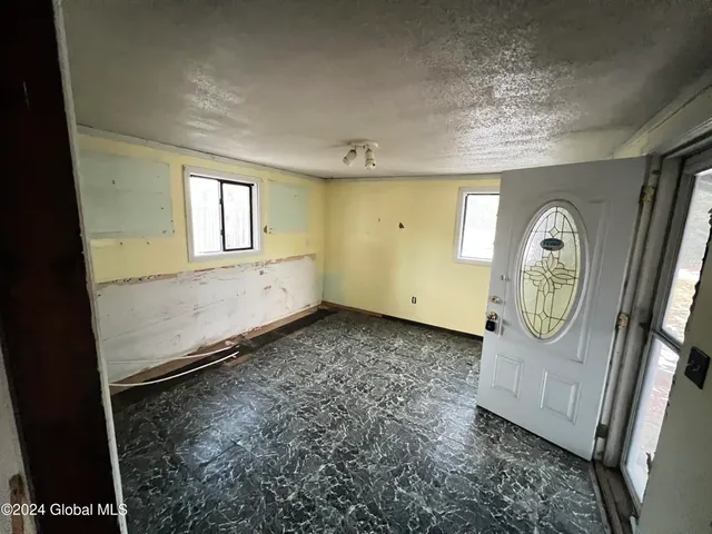 $65,000 | 3186 Plank Road, Mineville, NY 12956