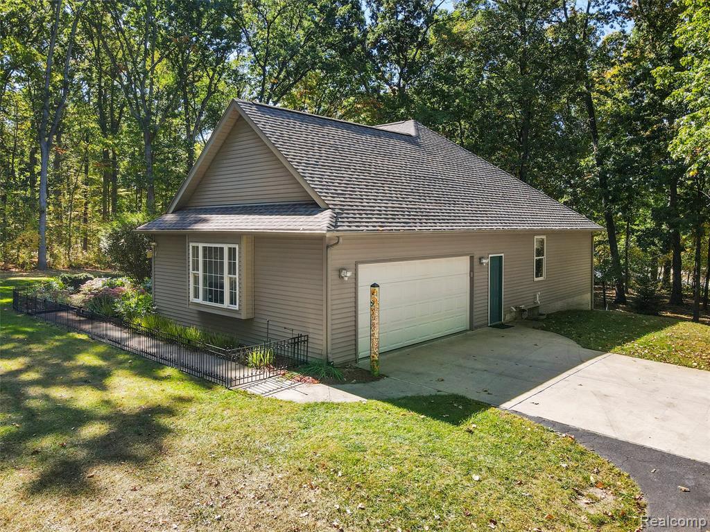 11371 Runyan Lake Road Fenton, MI 48430 - Photo 52 of 58 Gallery Image 52